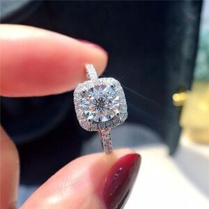 New 18K White Gold Cubic Zirconia CZ Halo Engagement Promise Ring Gift For Her